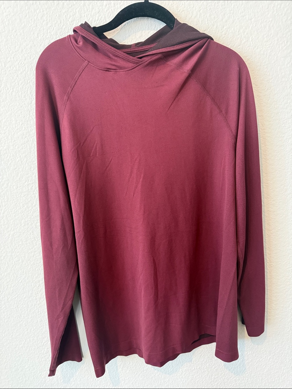 Fabletics Women's L Hoodie Pullover Sweater - Burgundy
